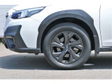 純正18インチアルミホイール、タイヤサイズ 225/60R18