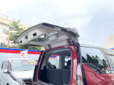 ハーフバックドアで狭い場所でのお荷物の積降に便利です