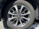 純正アルミホイールです。タイヤサイズは、155/65R14です。