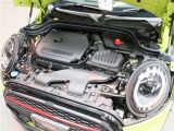 ご納車前整備は車検基準に満たない消耗品(タイヤ除く)に関しましては交換又は修理を実施してご納車させて頂きます。ご不明な点はお気軽にお問い合わせ下さい。(自社指定整備工場 近畿陸運局指定番号 1643)