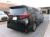 走りにこだわりながら収納力も持ち合わせたお車です。荷物を載せて軽快なドライブを楽しめますよ♪