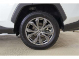 純正18AW!タイヤサイズは225/60R18になります!