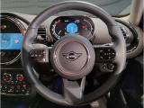ミニ独特のゴーカートフィーリングと呼ばれる軽快なハンドリングはAT車、MT車のどちらでも楽しめます。