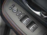 ◆パワーウィンドウスイッチ◆運転席から全席の窓の開閉操作を行うことが出来いつでも換気ができます!