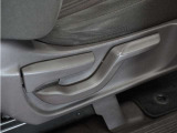 ◆シートハイトアジャスター◆運転席を上下に高さ調節ができます!運転ポジションを体格に合わせてシート調整できます。