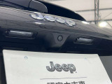『ジープ厚木』へのアクセス。圏央道『圏央厚木IC』より車で3分。『海老名駅』または『本厚木駅』からバスで20分。見学や試乗、購入相談など、様々なサービスを通して「ジープのある生活」を体感いただけます