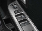 ◆パワーウィンドウスイッチ◆運転席から全席の窓の開閉操作を行うことが出来いつでも換気ができます!