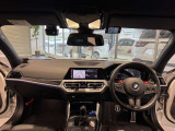BMW M3 50thアニバーサリーが入庫しました!カスタム多数な一台となっております。お気軽にお問合せください。