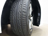 タイヤサイズは225/45R18となっております♪