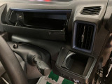 運転席のカップホルダー