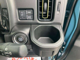 ドリンクホルダー装備☆運転席右側についていますのでドリンクも取り出しやすい☆