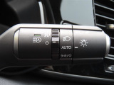 AUTOの位置にセットしておくと、暗くなったら自動でライトの点灯をサポートしてくれます!高速道路でのトンネル通過時など便利です!