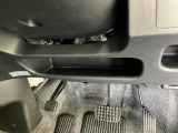 品質へのこだわり!フロアマットやシートなど車内をキレイに清掃し、ニオイや汚れなどを徹底的にクリーニングしてもらっております。室内はピカピカです☆