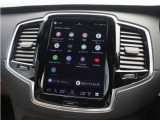 Google搭載のボルボなら、車内にいながら多彩なデジタルライフをお楽しみいただけます。Google Playから必要なアプリをダウンロードして、有意義な移動時間を楽しみましょう。