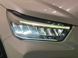 フルLEDヘッドライト光度も高く高寿命!(クリアランスランプ/オートレベリング機能付き)・LEDシーケンシャルターンランプ