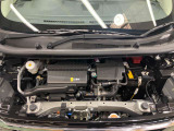 エンジンルームもクリーニング済みできれいですよ。日産の整備士がしっかりと丁寧に点検していますので安心してお乗りいただけます