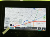 高精細な地図表示で、スムーズなナビゲーションを実現。最新の交通情報も確認でき、安心して走行できます。