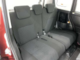 後部座席も当然、綺麗・清潔に仕上げております。内装の綺麗なお車は気持ちが良いですし、コンディションのいい車が多いです。
