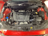 SKYACTIV-G搭載!爽快なパワーフィールと低中速の豊かなトルクによる実用域での扱い易さを是非体感して下さい!エンジンルーム内の清掃も行き届いております♪