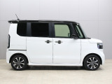 【コーティング/ガードコスメSP】好評のコーティング施工で愛車のボディをケアしませんか?紫外線や酸性雨等の劣化によって塗装面の光沢の消失や塗装の剥離を防ぎます!