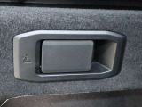 BMWライフをさらに素晴らしいものにするために、BMWカードもご用意しております。ご利用金額1,000円ごとに1ポイントたまります。BMW正規ディーラーでのご利用につきましてはポイントが2倍になります。