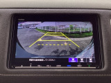 バックモニター付きで、車庫入れやバック時の後方確認をしっかりサポート。モニターに映し出される映像で死角も確認しやすく、狭い場所での駐車や後退時の操作をより安心して行えます。