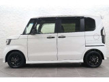 このお車はホンダ純正光脱臭・抗菌加工を納車前に致します。光触媒消臭は光触媒と銀イオンにより消臭とウイルス除菌や抗菌効果のダブル効果で車内を快適に保ちます。