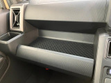 クルマの状態と評価点数を開示し、図解で表示いたしております。車両状態検査書はこちらの車両ページで閲覧できます。(※一部評価書が未設置の車両がある場合がございます)