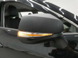 ご覧の車両以外にも多数のU-Carを展示販売しております。