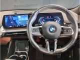 運転の楽しいBMWでは、アクセルを踏み込んでしまいそうになりますが、速度表示も見やすいため、常にお車の速度を把握できます。