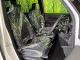 運転席シート廻りは使用感も少なく、良好な状態となっています。丁寧に使われていたことがよくわかりますね。