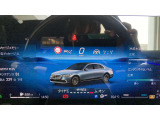 【コックピットディスプレイ】新しいディスプレイコンセプトを採用したデジタル式メーターパネルです。大型で高精細ディスプレイにより様々な情報を容易に読み取ることができます。