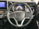 【ステアリングスイッチ】運転中、前方から目線をそらすことなく、オーディオ等の操作が可能な便利機能!安心&快適なドライブを演出してくれます♪