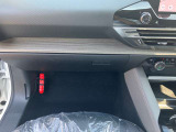 なんとか車検証ブック入ります・・・。