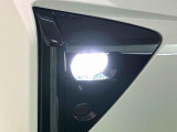 LEDフォグランプ LEDの明るい光が霧の発生や悪天候時に視界確保をサポートします!