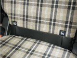 ◆ISOFIX◆シートベルトいらずでチャイルドシートと固定金具を連結するだけでがっちり固定できます。
