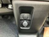 運転者に優しいスイッチ類の配置です。