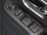 ◆パワーウィンドウスイッチ◆運転席から全席の窓の開閉操作を行うことが出来いつでも換気ができます!