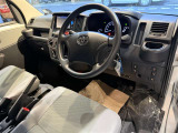 ご覧頂きましたお車が売約済みの場合もございます。ご来店いただく際、お手数ですがお電話にて 在庫の確認をお願い致します。