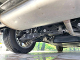お車を安心してお乗りいただく為には、足回りの定期点検が欠かせません。サービスサポート(有償保証)では無料点検もご提供しており、安心のカーライフをお過ごしいただけるサポート体制が整っています。