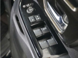 ◆パワーウィンドウスイッチ◆運転席から全席の窓の開閉操作を行うことが出来いつでも換気ができます!