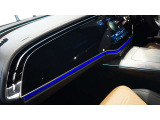 メルセデスジャパンが定めるサーティファイドカー(認定中古車)として登録を致しますので、納車時にはタイヤやバッテリー等も規定以下の数値であれば、整備代金を頂かず、無償で交換となります。ご安心下さい。