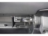 広がる運転支援サービスETC2.0搭載。全国の高速道路に設置されたITSスポットと双方向通信を図り、広域な道路交通情報や安全運転をサポートする情報を得て、音声やナビ画面上にタイムリーにお知らせします。