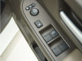 ◆パワーウィンドウスイッチ◆運転席から全席の窓の開閉操作を行うことが出来いつでも換気ができます!