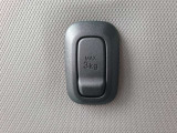 お荷物を掛けるフックがございます。
