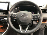 ハンドルは車を運転する上で、ずっと握っている重要なパーツです。手にフィットする物がいいですよね♪
