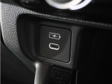 ◆USBチャージャー◆使いやすい場所に装備されています。