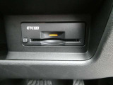 ここにETCが付いております。高速道路の料金所もスイスイ♪ ETCカードの申し込みは日産カードがおすすめ☆「安心」「おトク」「便利」で皆さまのカーライフをサポートする特典満載のカードです。