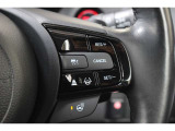 安全運転支援システムHonda SENSINGを搭載。衝突軽減ブレーキや、誤発進抑制機能、アダプティブクルーズコントロール、車線維持など複数の先進技術で安心・快適なドライブをサポートします。