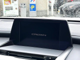 【メーカー純正ナビ】インテリアに溶け込むスタイリッシュな「専用設計」メーカーナビを装備♪視認性や操作性など基本性能にも優れ、より上質なカーライフをお楽しみいただけます。